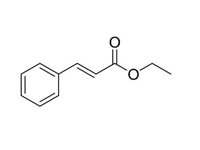 肉桂酸乙酯，99%(GC) 